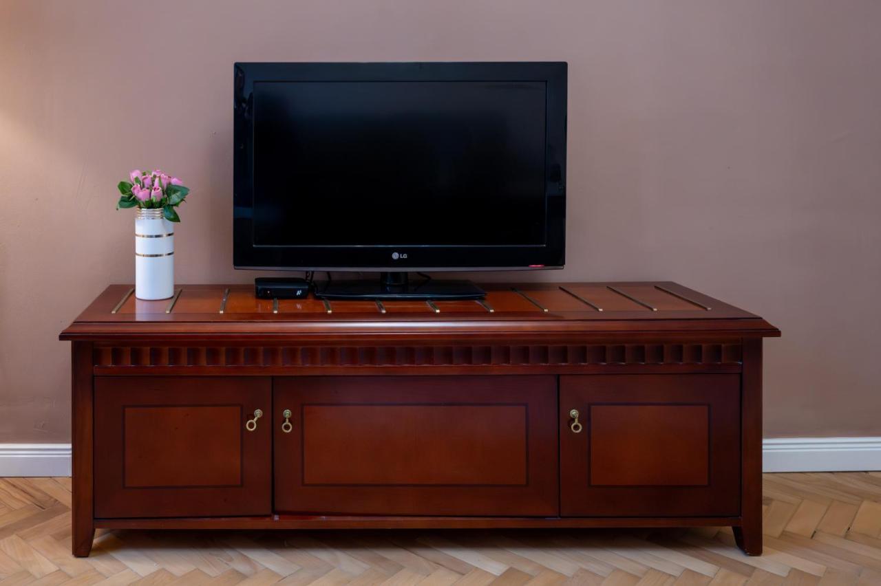 Spacious 1Bdr Apartment Near City Center София Екстериор снимка